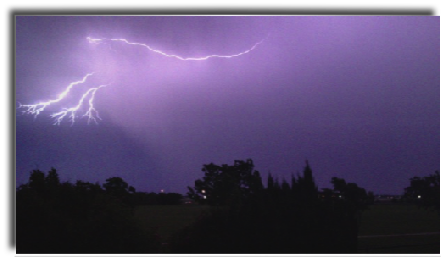Lightning photo iPhone 6May3.jpg
Pictures by John Thompson captured on 6th May 2012